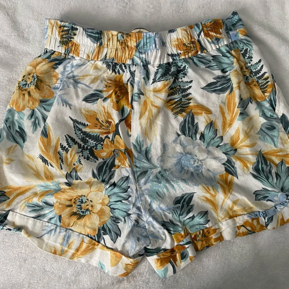 Maison D’Amelie summer shorts🌊🌴☀️ - Picture 6 of 6